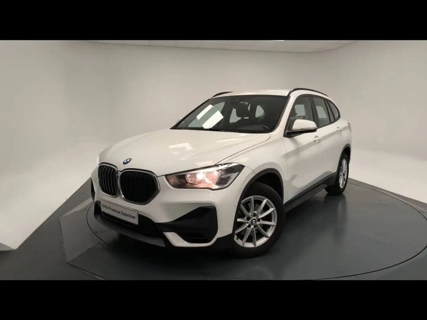 BMW X1 sDrive18iA 140ch Lounge DKG7 Blanc - 1