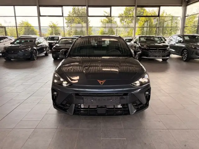 CUPRA Leon view 2