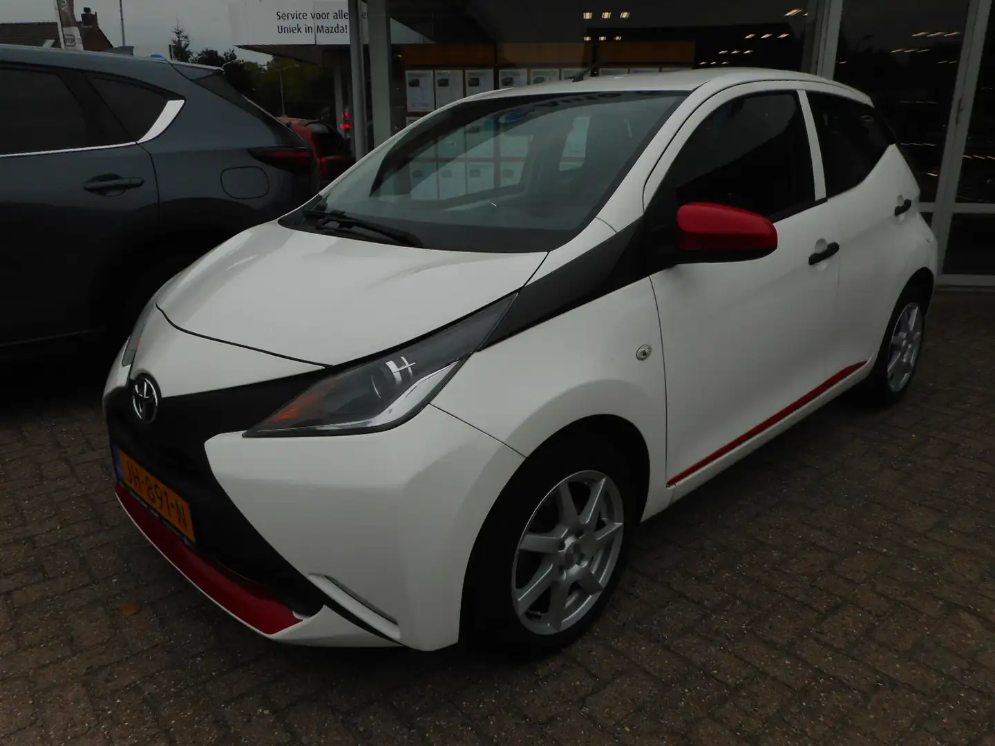 Toyota Aygo 1.0 VVT-i x-now Blanc - 2