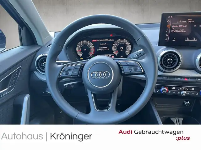 Audi Q2 view 11
