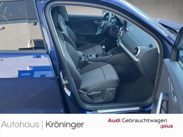 Audi Q2 view 9