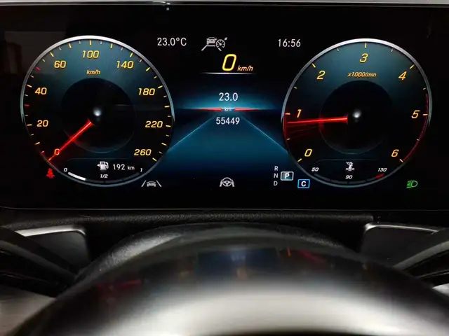 Mercedes-Benz GLB view 11