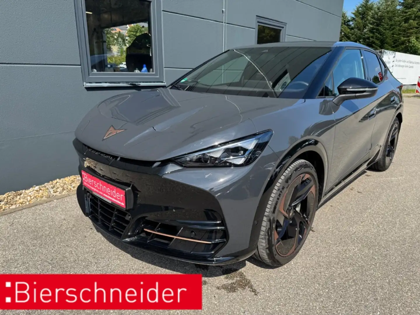 CUPRA Tavascan 4Drive VZ Adrenaline Pack Grau - 2