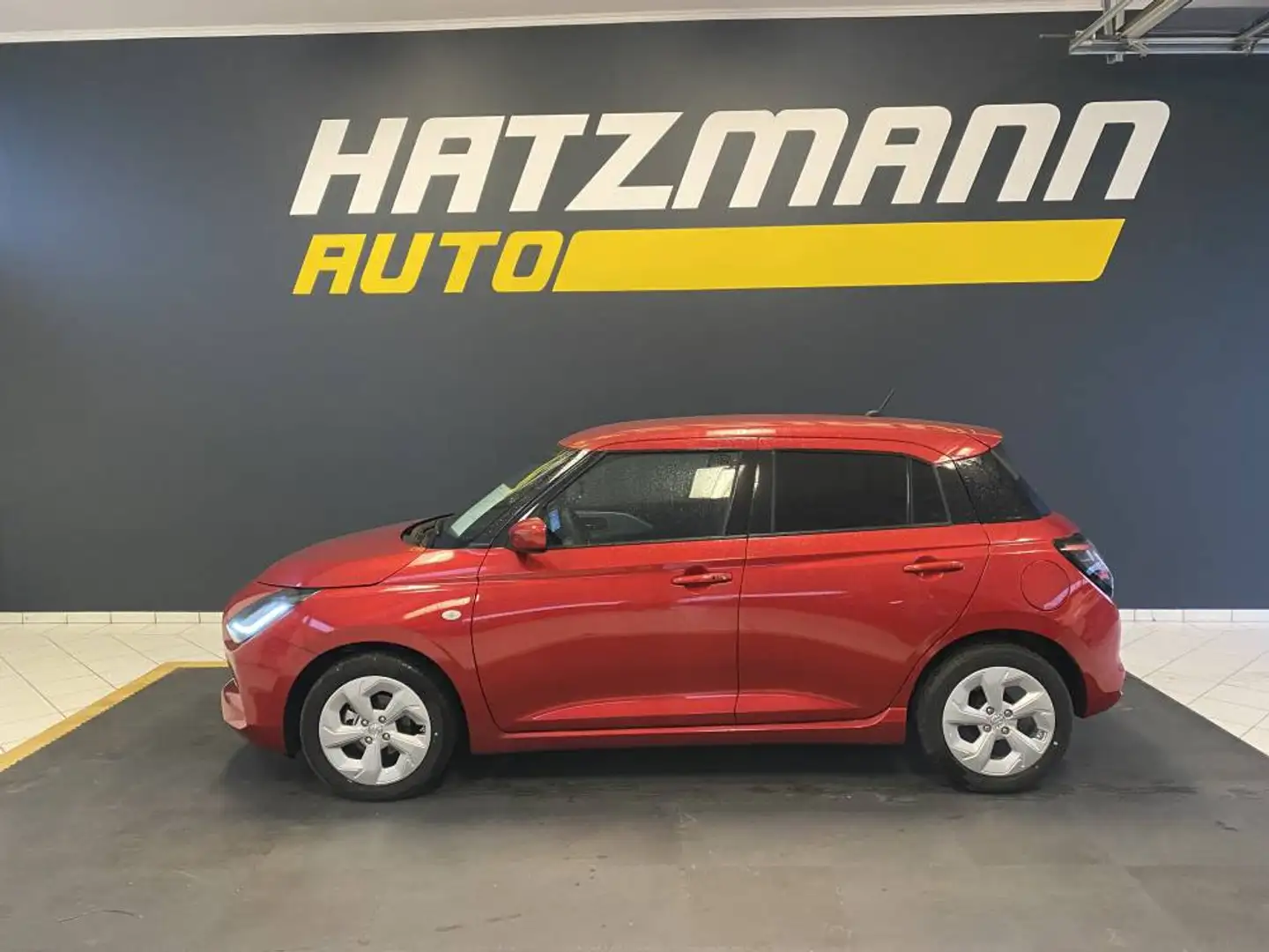 Suzuki Swift SWIFT Shine 1,2 Hybrid 82PS 5G Schalter Rot - 1
