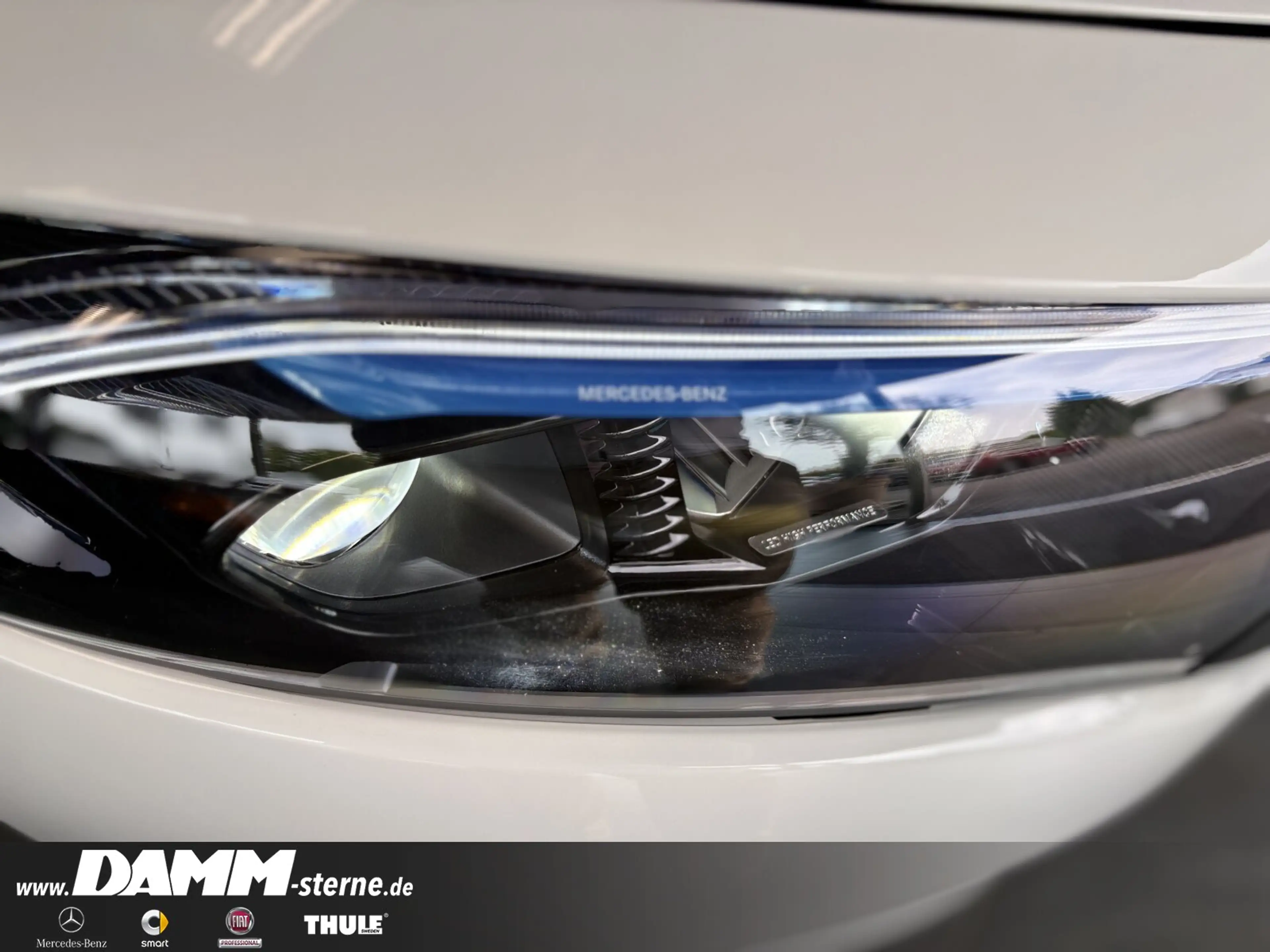 Mercedes-Benz EQA 300 EQA 300 4M ElectricArt+/AHK/FAP/360°/60M GA+Flex — photo 4