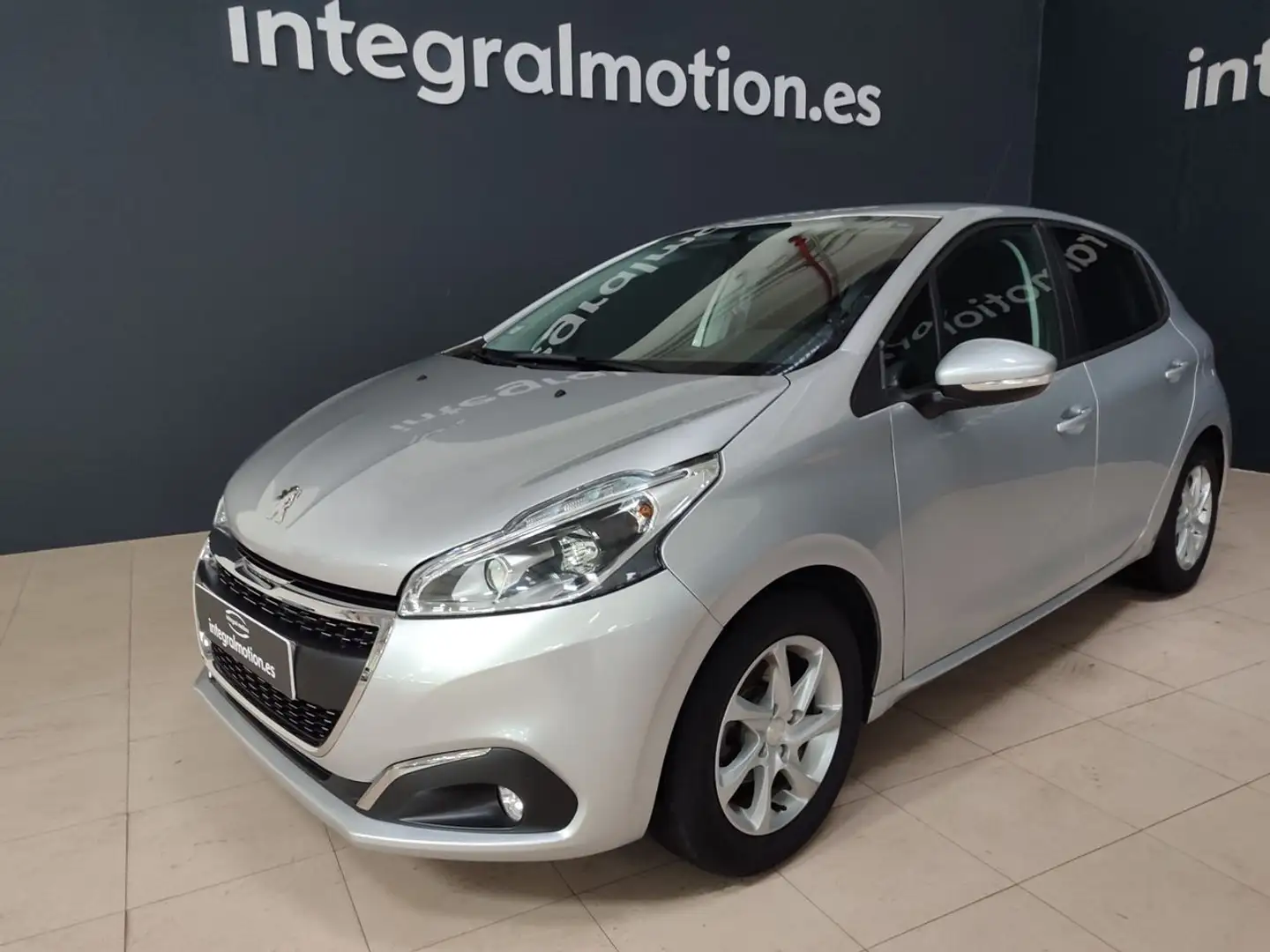 Peugeot 208 1.2 PureTech S&S Active 82 Gris - 1