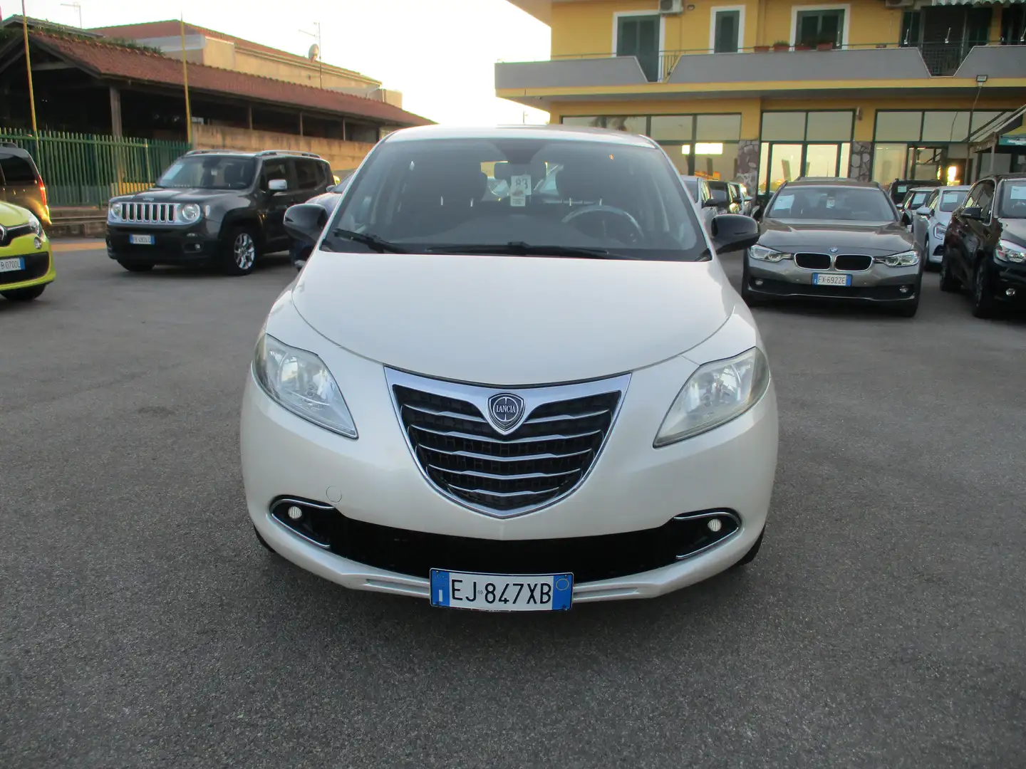 Lancia Ypsilon 1.3 MULTIJET 95CV E5 GOLD 138000 KM CERTIFICATI Weiß - 2