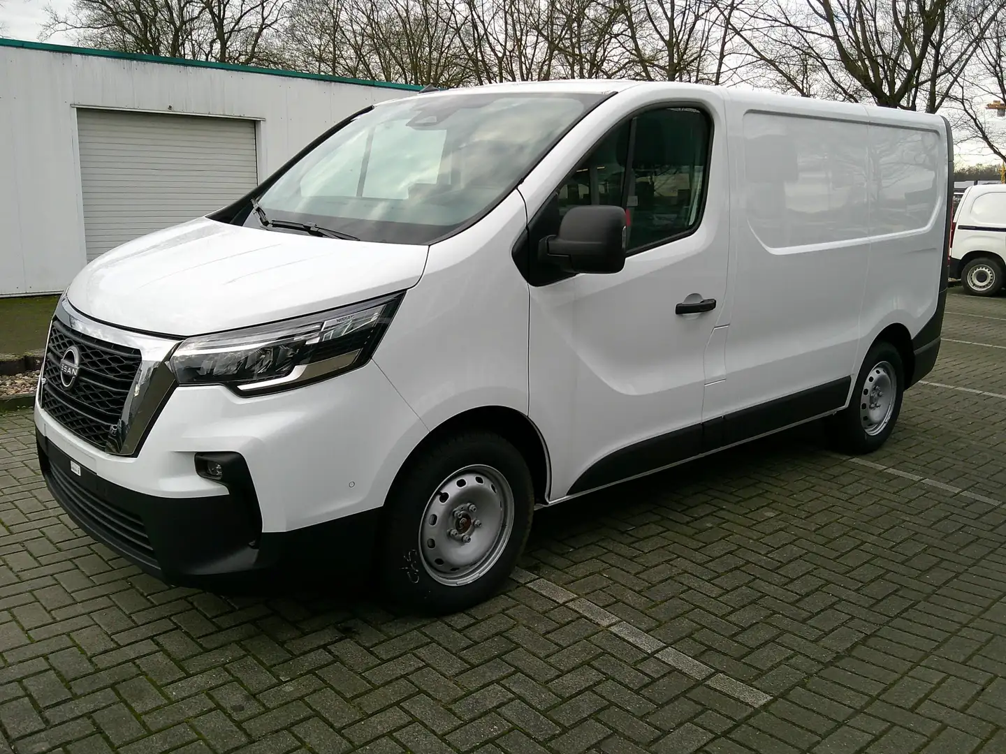 Nissan Primastar 3,0t L1H1 dci130 MT N-CONNECTA 1ST LRB NAVI Weiß - 1