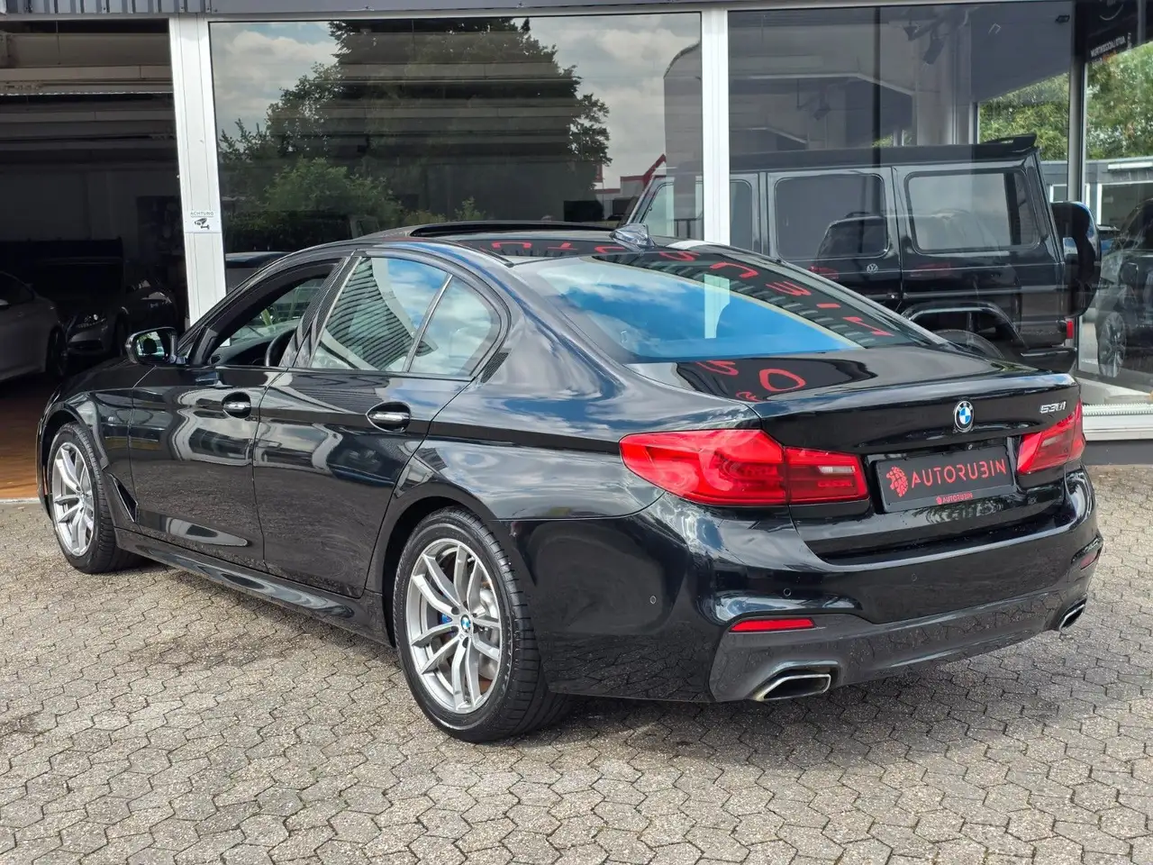 BMW 530i 252CH - M-SPORT - 1ERE MAIN - HUD - BVA - CAMÉRA DE RECUL