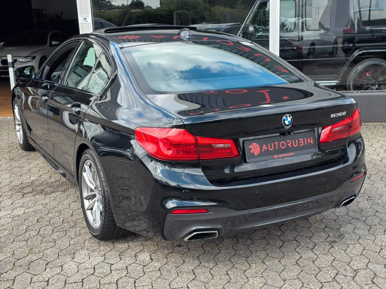 BMW 530i 252CH - M-SPORT - 1ERE MAIN - HUD - BVA - CAMÉRA DE RECUL