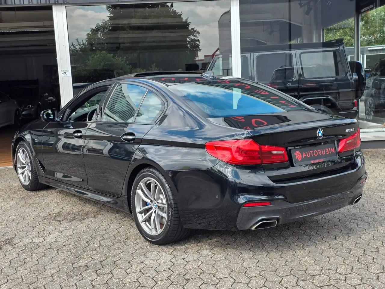 BMW 530i 252CH - M-SPORT - 1ERE MAIN - HUD - BVA - CAMÉRA DE RECUL