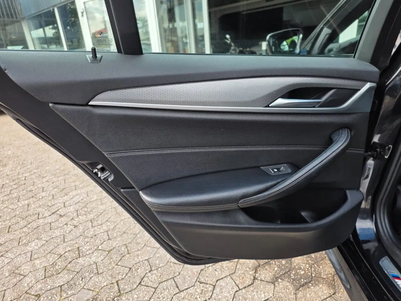 BMW 530i 252CH - M-SPORT - 1ERE MAIN - HUD - BVA - CAMÉRA DE RECUL