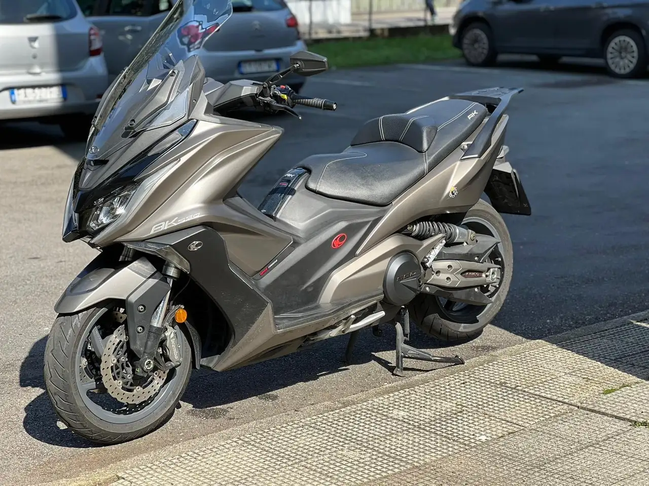 Kymco AK 550