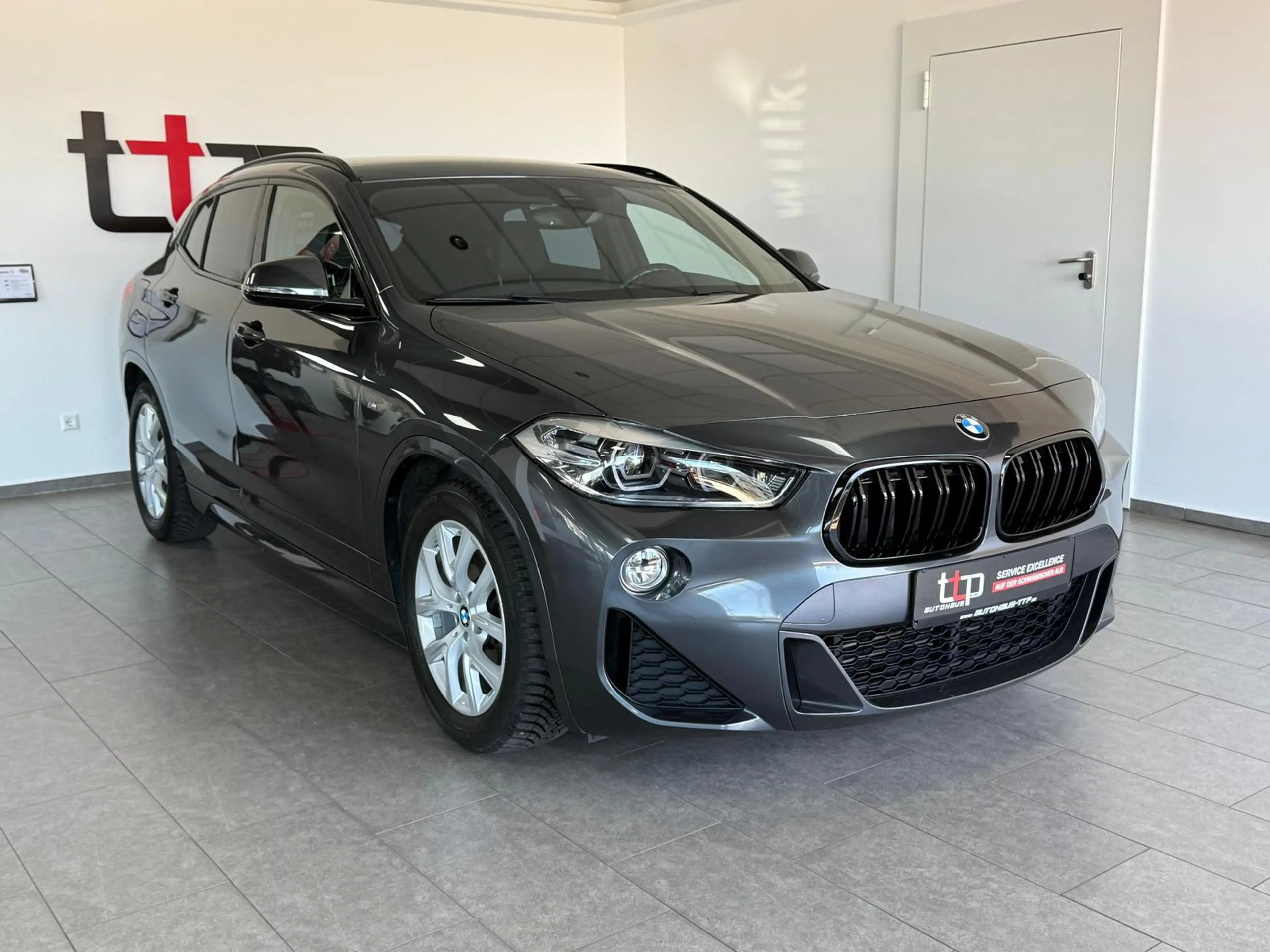 BMW X2 sDrive 18i M-Sport LED El.Heckklappe Navi — photo 2