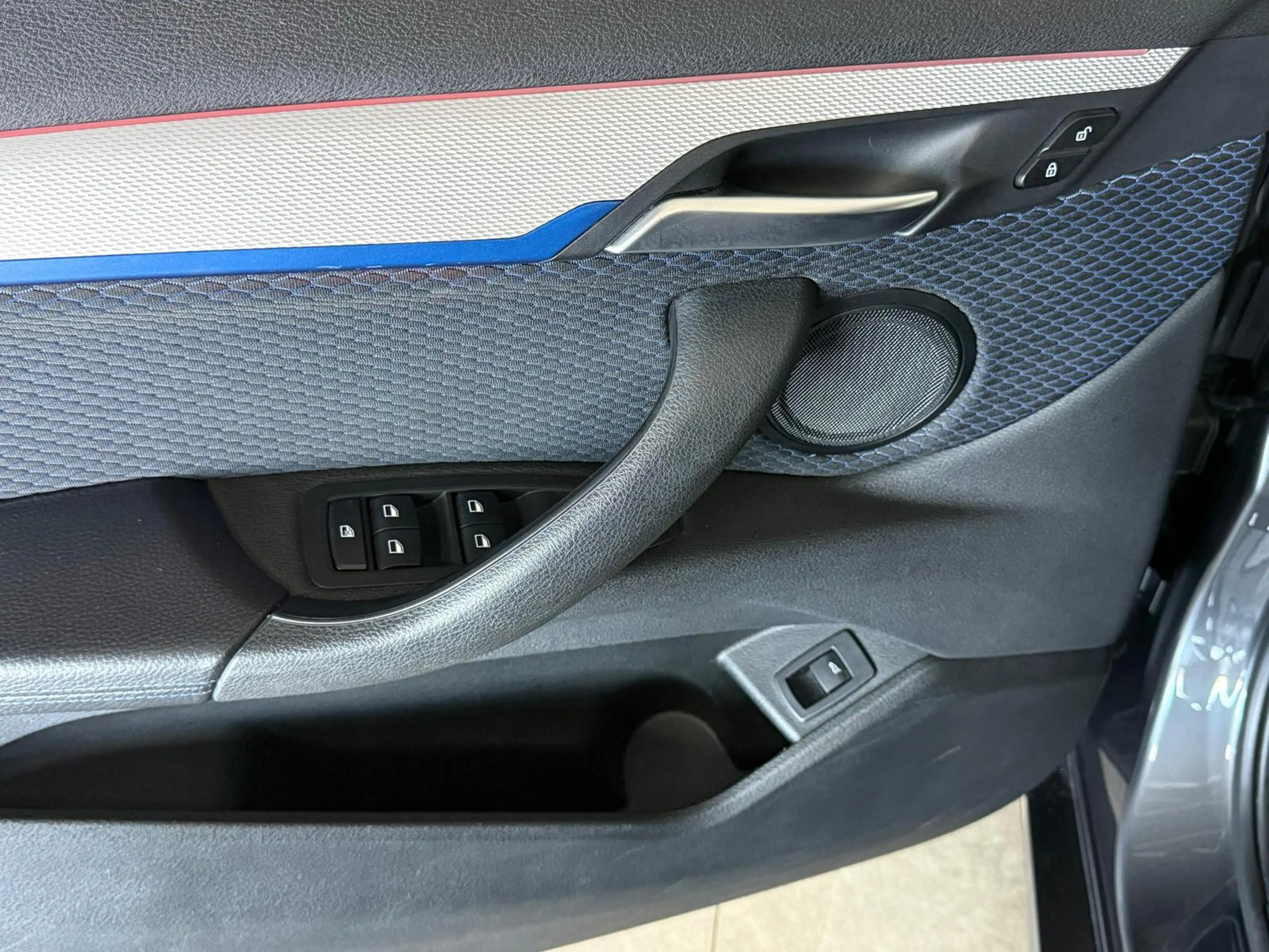BMW X2 sDrive 18i M-Sport LED El.Heckklappe Navi — photo 15