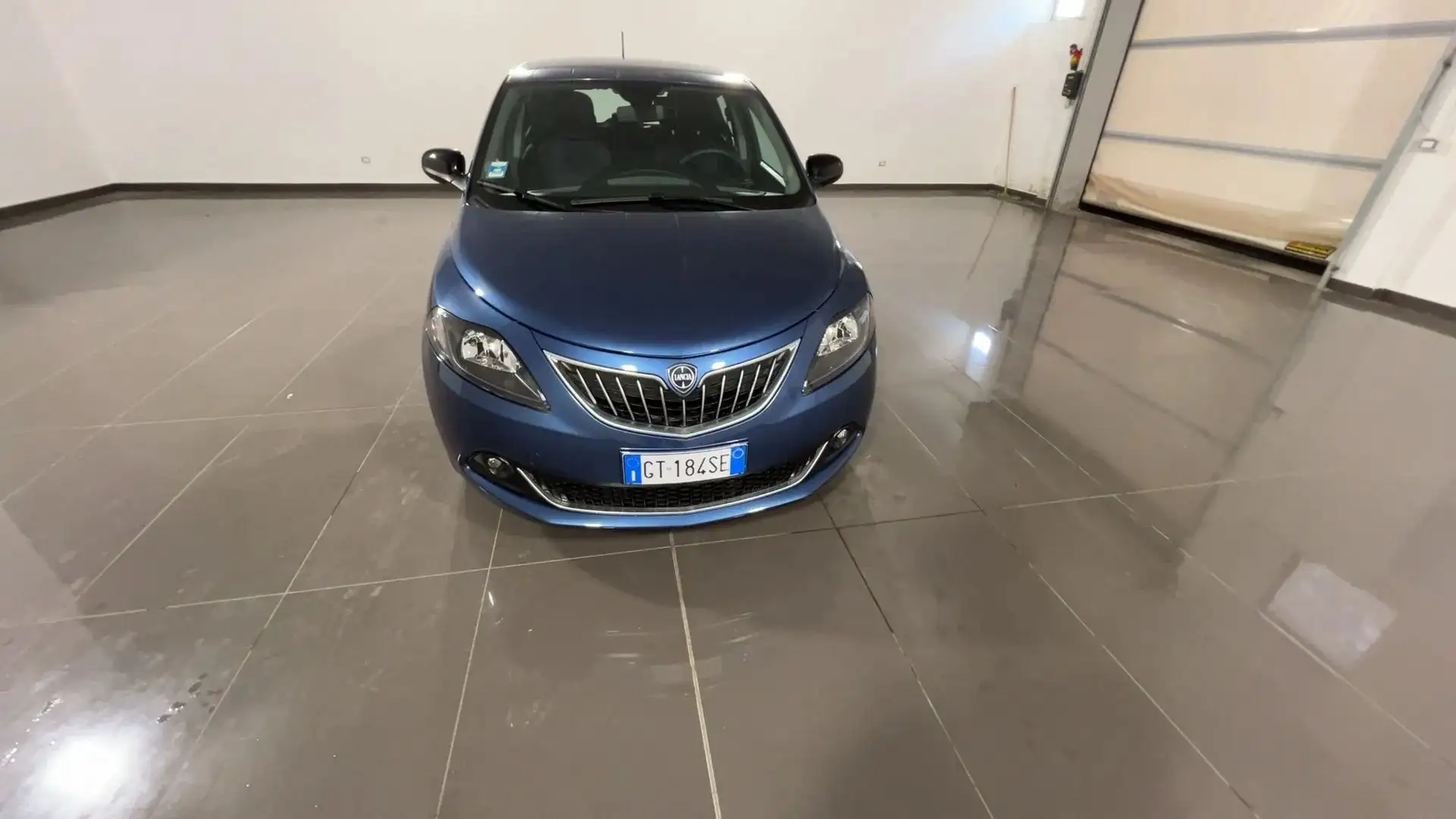 Lancia Ypsilon Ypsilon 1.0 firefly hybrid Platino 70cv Albastru - 2