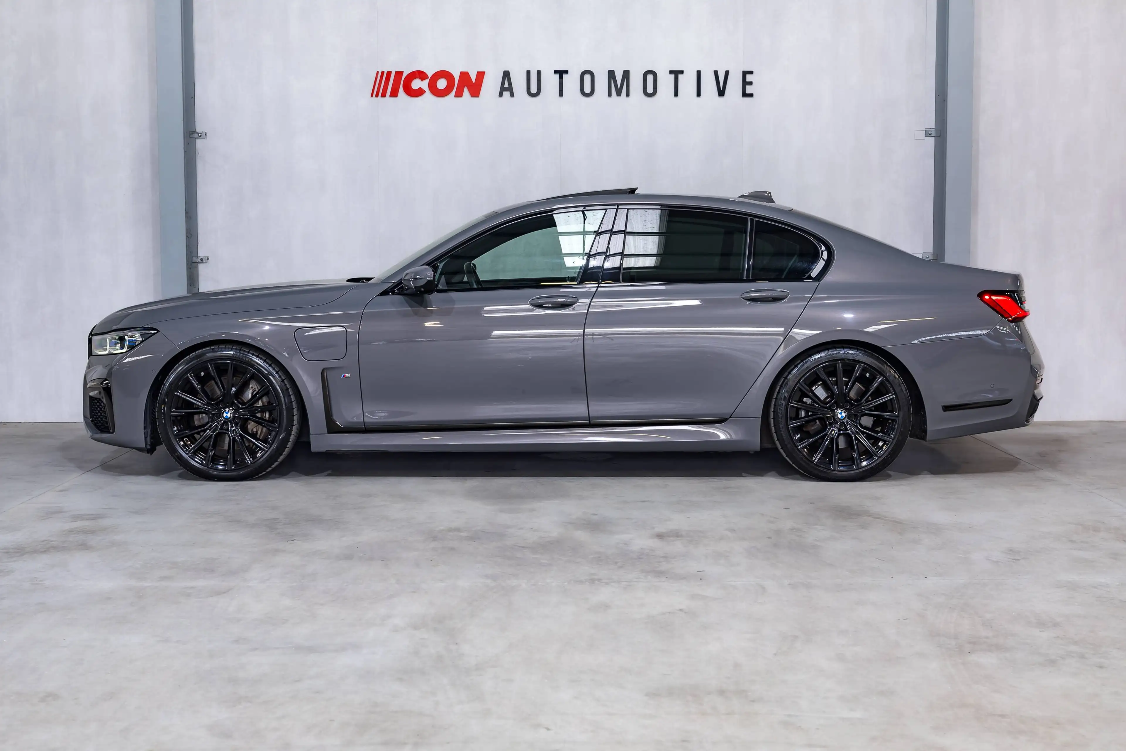 BMW 745 eAS PHEV - MPACK | LASER | HUD | PANO | 20" | HARMAN KARDON | ACC | MASSAGE | SOFTCLOSE — photo 4