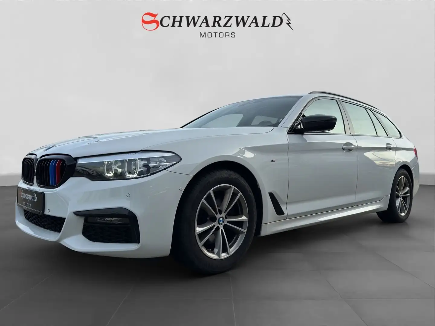BMW 520 d Touring M Sport Kamera LED Ambiente Navi Blanc - 1