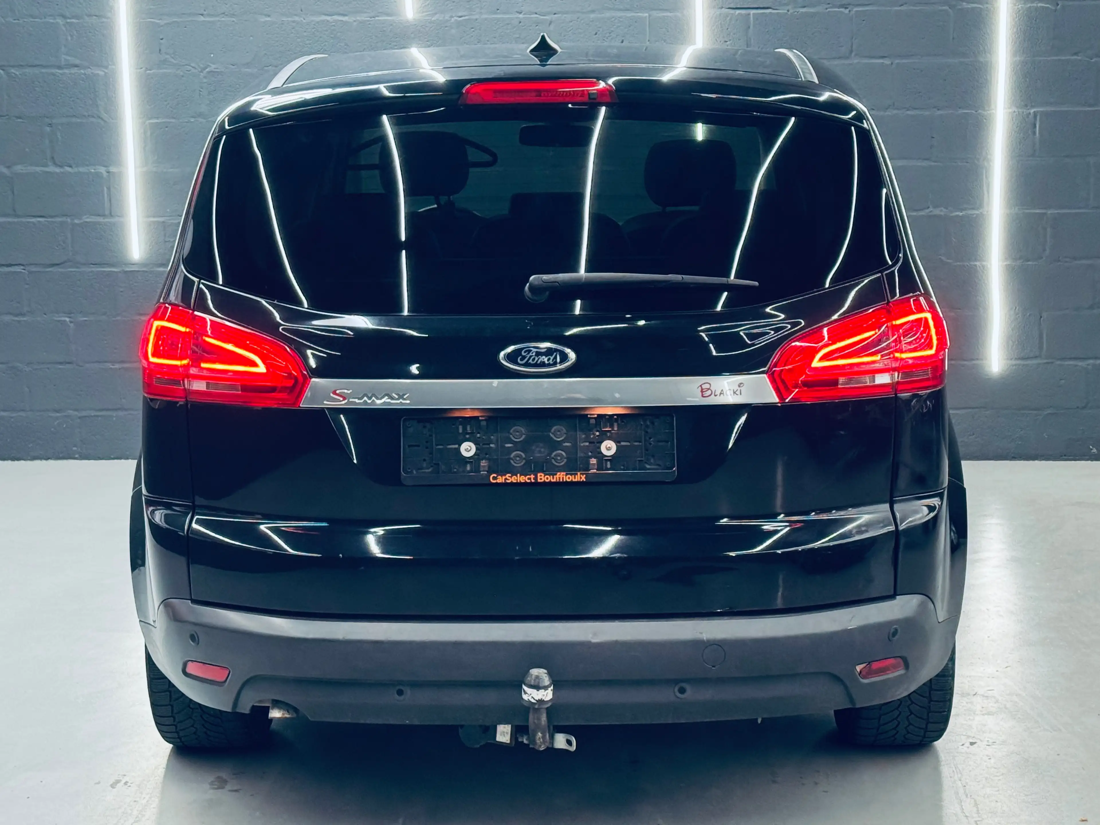 Ford S-Max 2.0 TDCi - Titanium - toit pano - cuir - navigation — photo 8