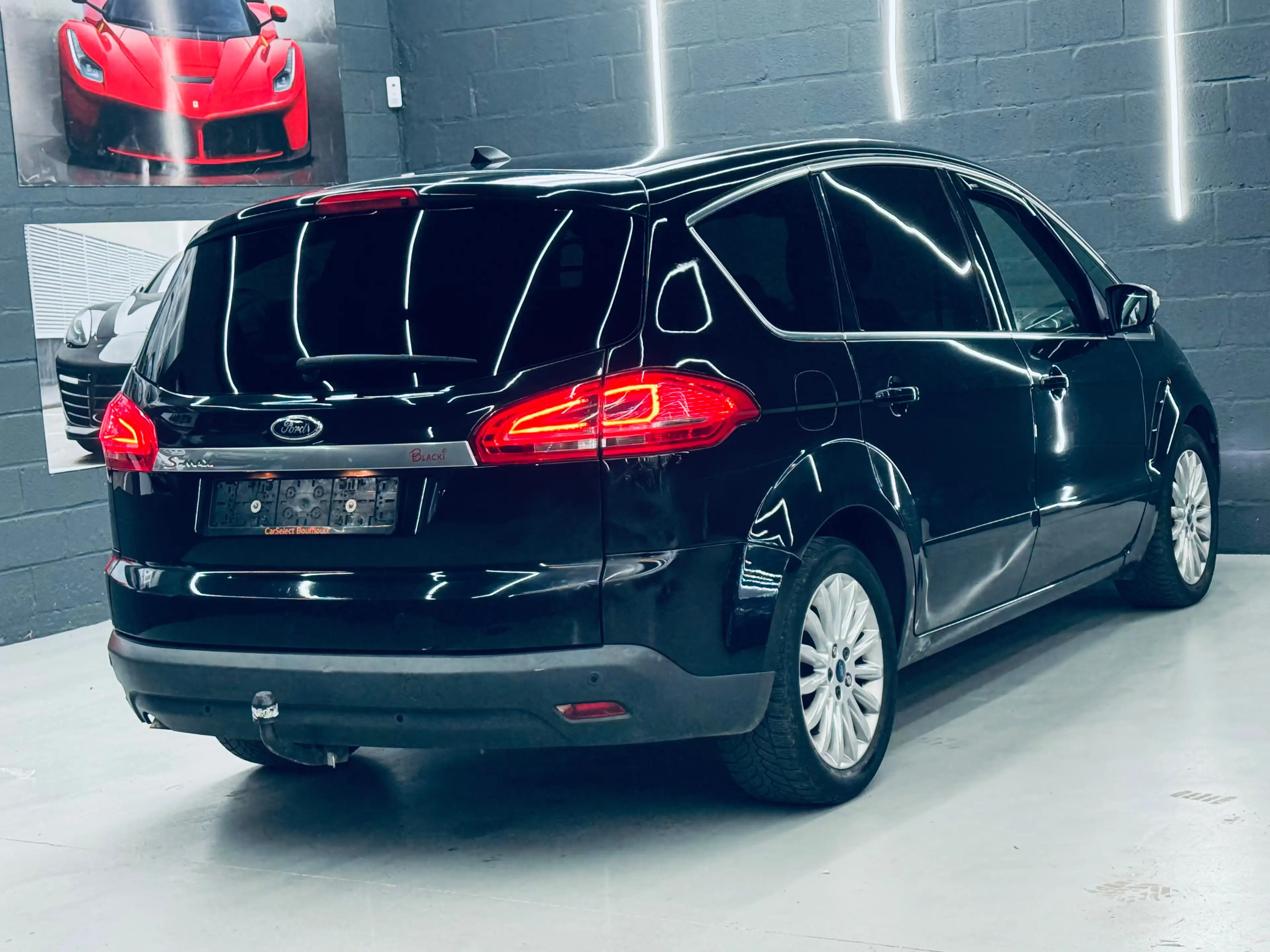 Ford S-Max 2.0 TDCi - Titanium - toit pano - cuir - navigation — photo 7