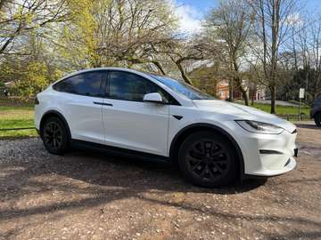 Model X  Dual Motor Long Range 7 Sitzer