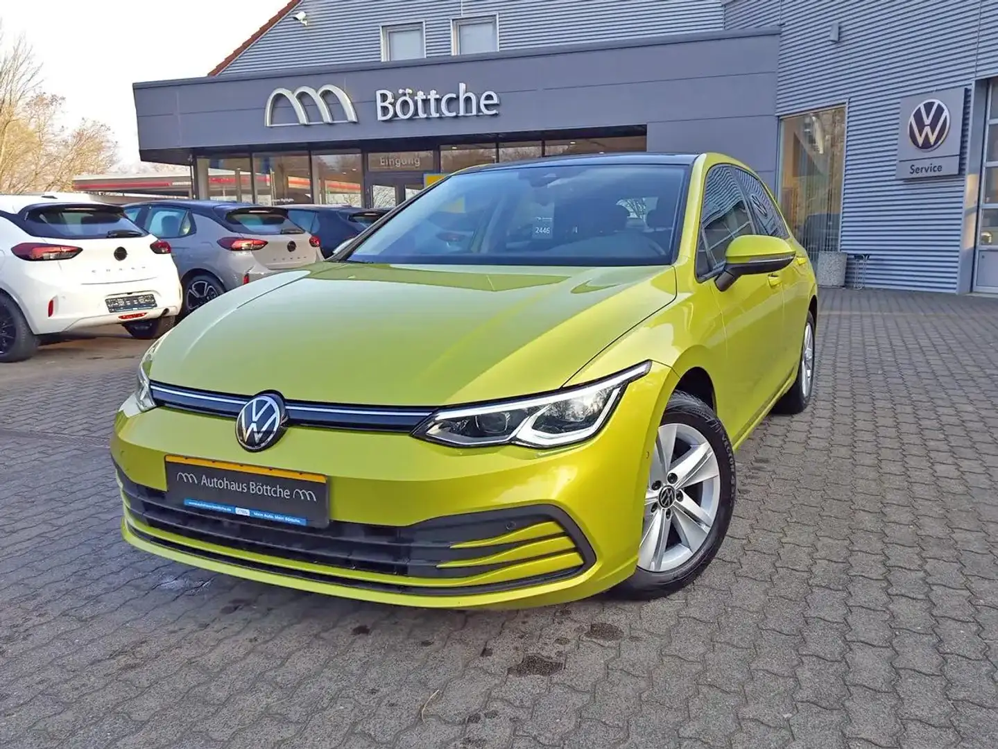 Volkswagen Golf Life 1.5 TSI SCHIEBEDACH*LED*NAVI*SITZHEIZUNG Amarillo - 2