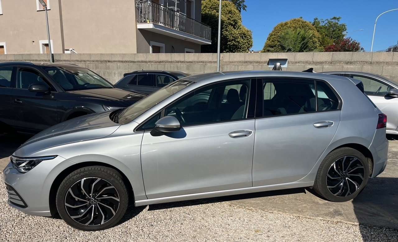 Volkswagen Golf VIII 2.0 TDI DSG