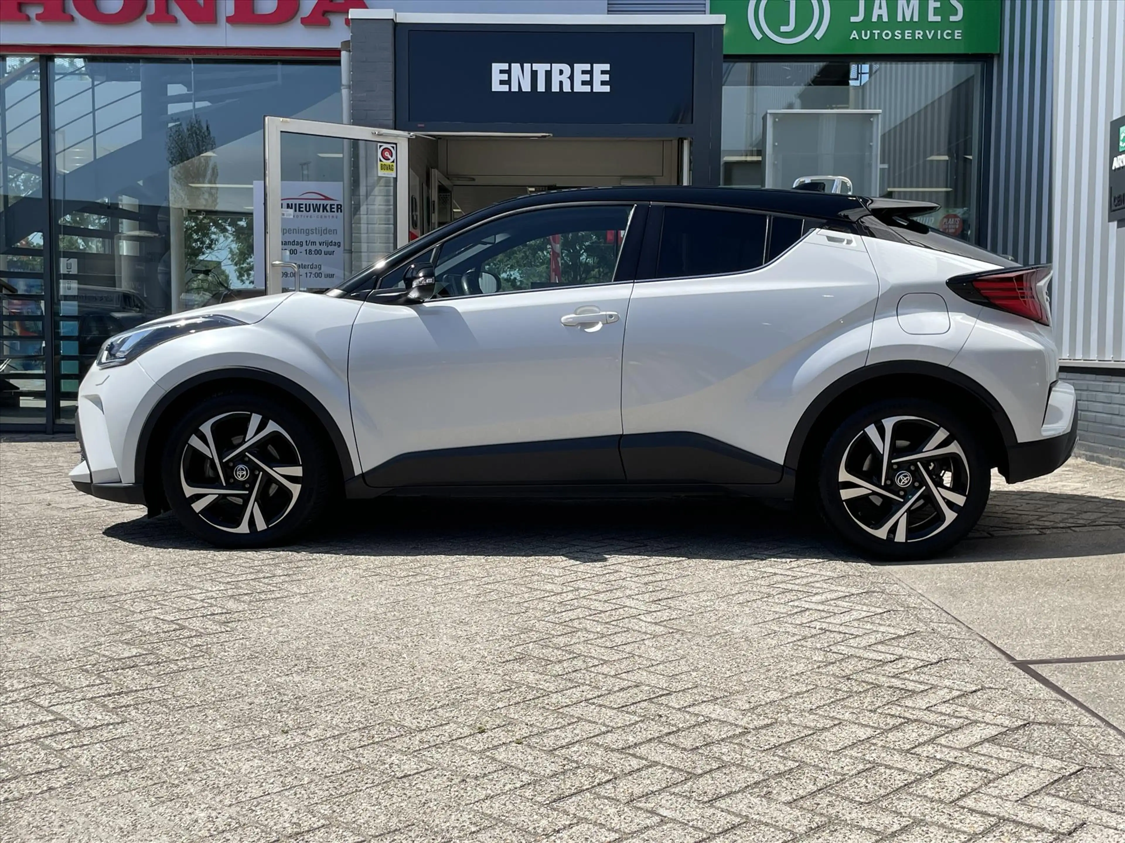 Toyota C-HR 2.0 Hybrid 184pk Automaat Dynamic | Carplay & Andr — photo 3