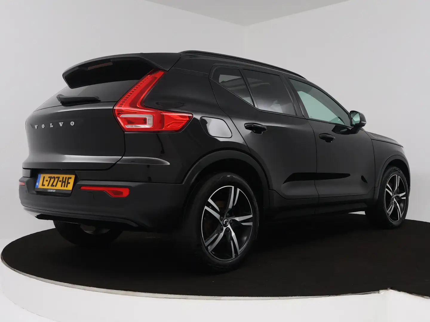 Volvo XC40 1.5 T4 Recharge R-Design Expression | Climate Cont Schwarz - 2