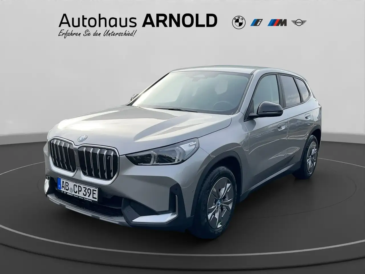 BMW iX1