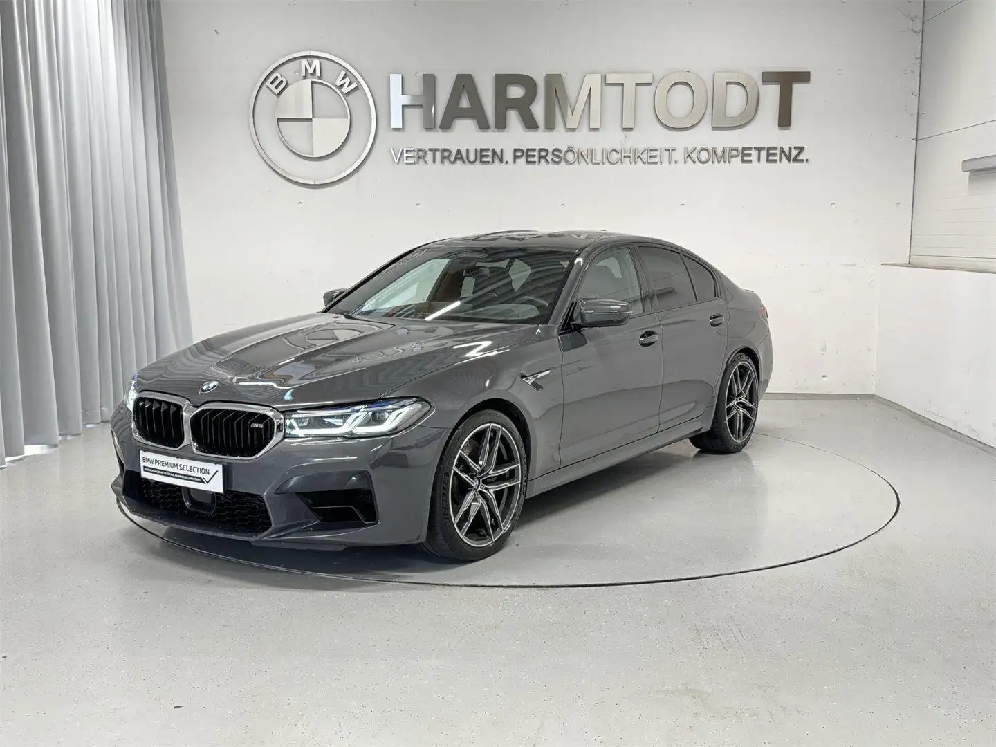 BMW M5 Grijs - 1