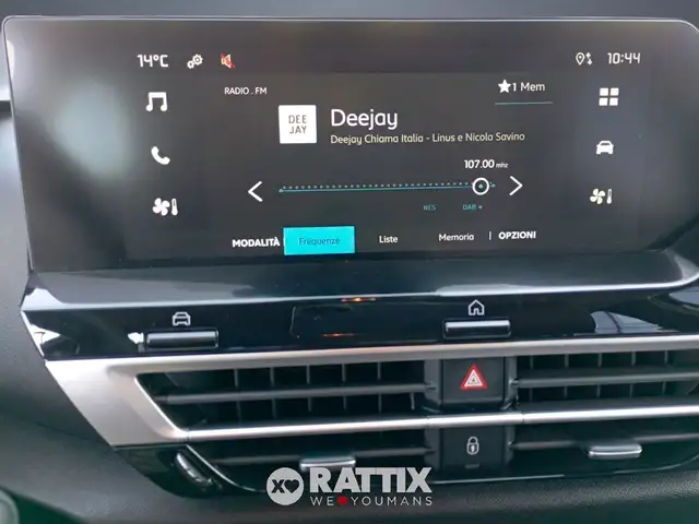 Citroen C4 view 11