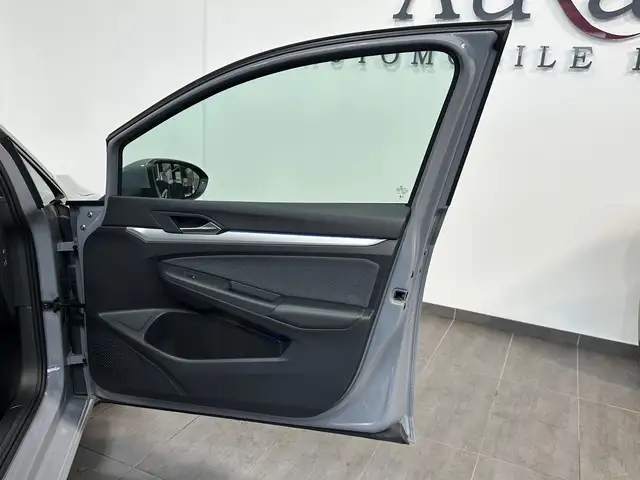 Volkswagen Golf view 7
