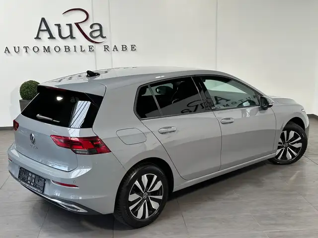 Volkswagen Golf view 5