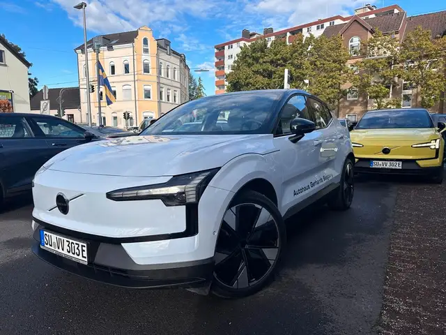 Volvo EX30 Ultra, Twin Motor Performance, Elektrisch