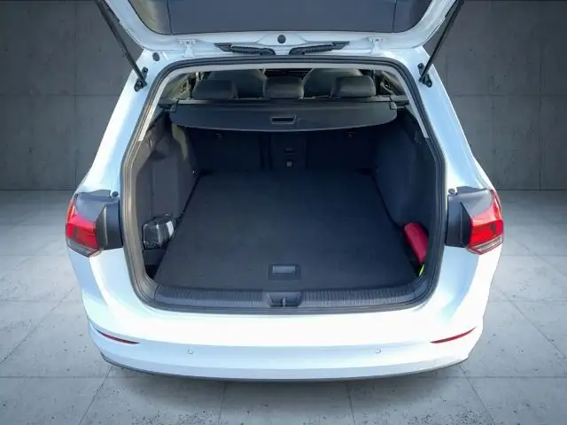 Volkswagen Golf view 13