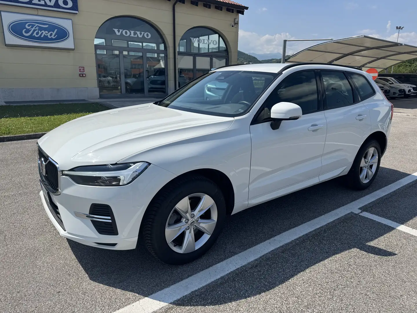 Volvo XC60 B4 AWD (Diesel/Hybrid) Business Blanco - 1