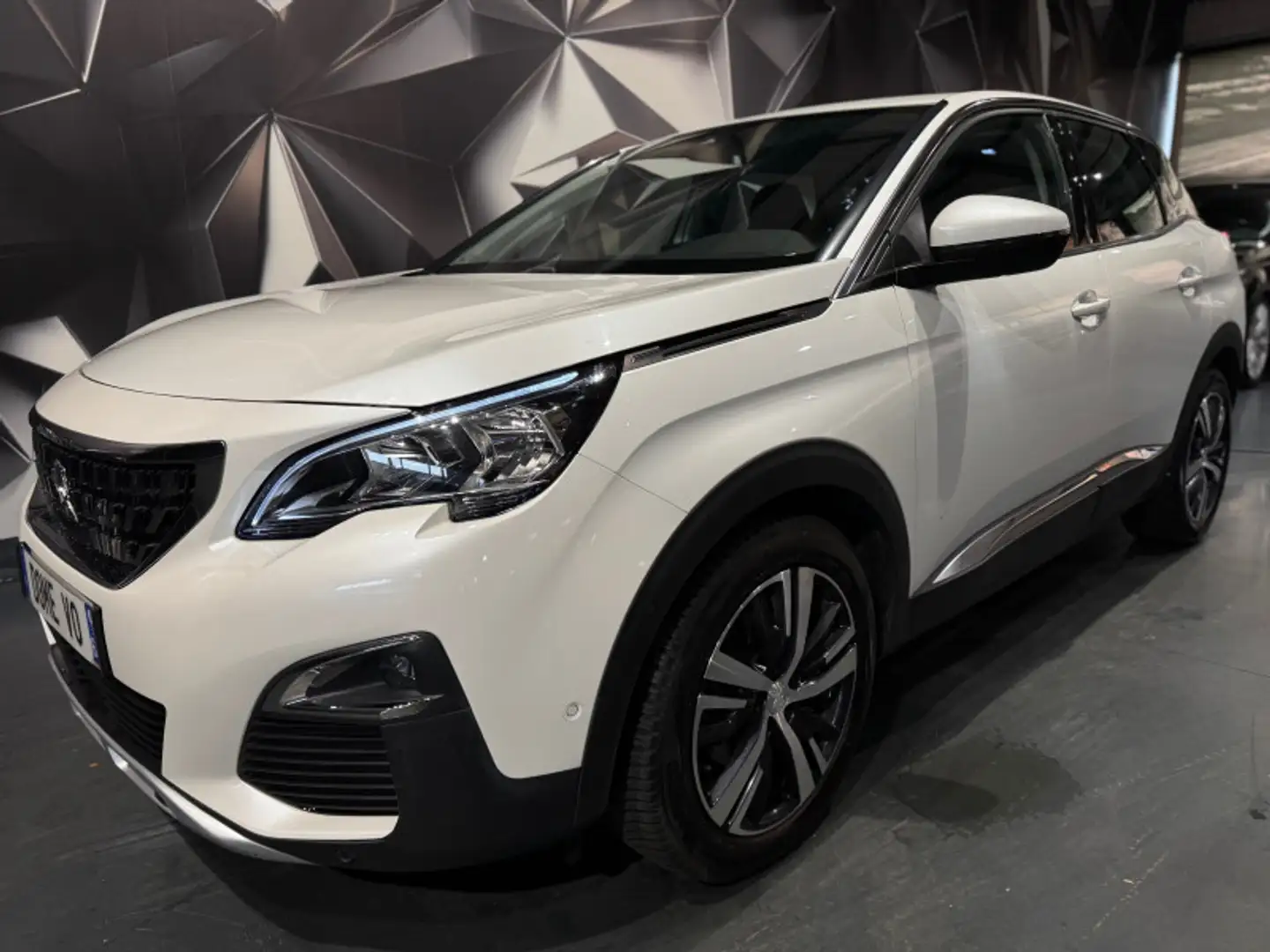 Peugeot 3008 1.5 BLUEHDI 130CH E6.C ALLURE BUSINESS S\u0026S EA Blanc - 1