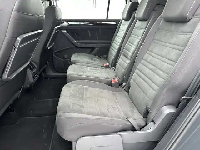 Volkswagen Touran view 10