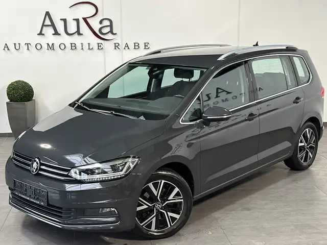 Volkswagen Touran main image
