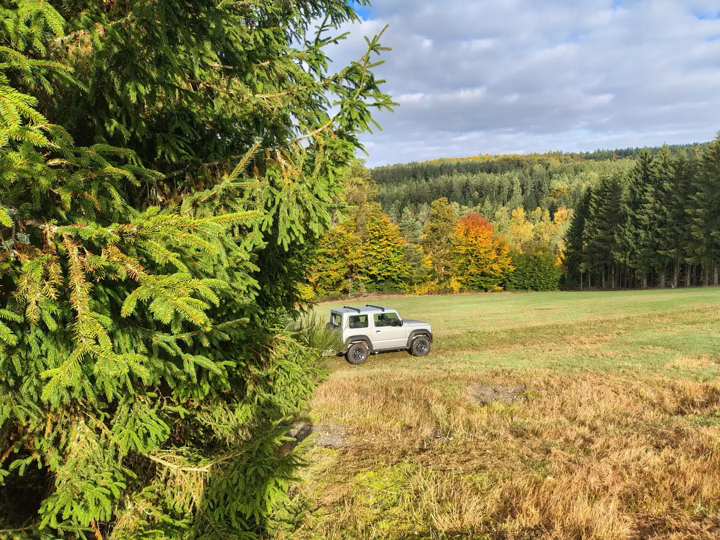 Suzuki Jimny Jimny 1.5 ALLGRIP Comfort Plateado - 2