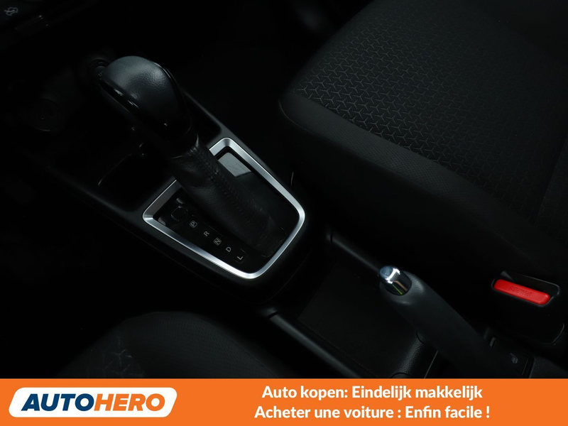 Suzuki Swift 1.2 DualJet Mild-Hybrid Comfort — photo 11