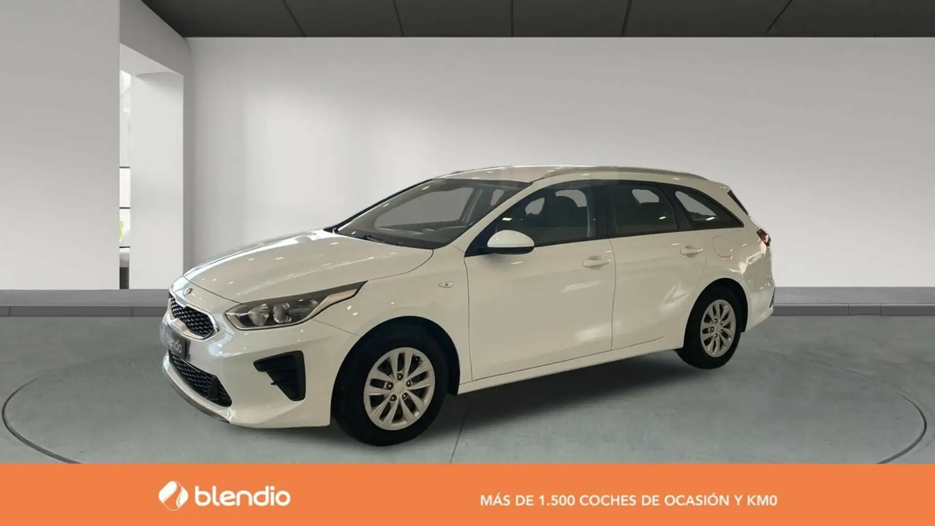 Kia 1.4 T-GDI 103KW CONCEPT TOURER 140 5P Biały - 1
