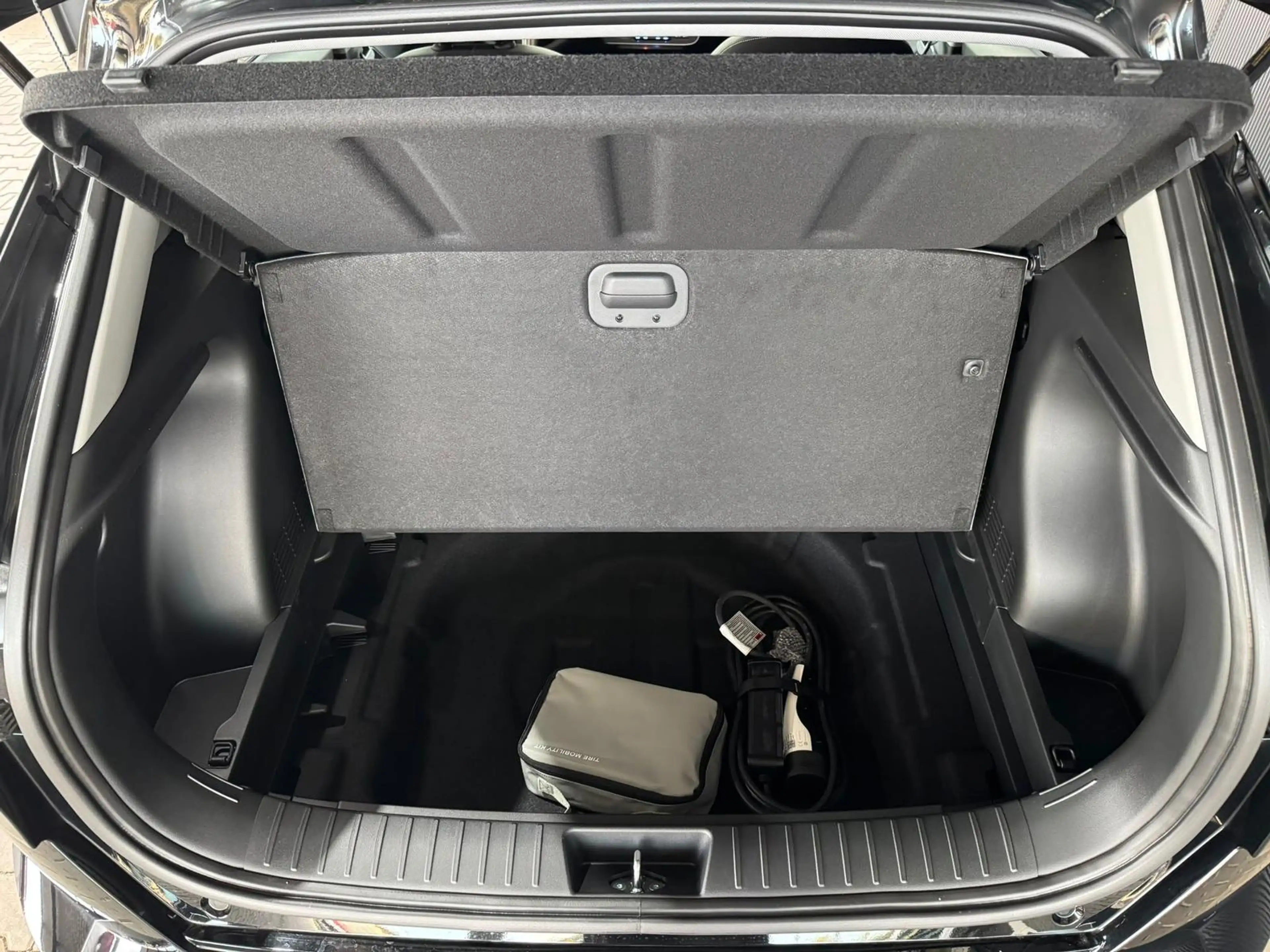 Hyundai KONA Comfort 64,8 kWh / 360 Grad / ACC / Totwinkel / Ke — photo 9