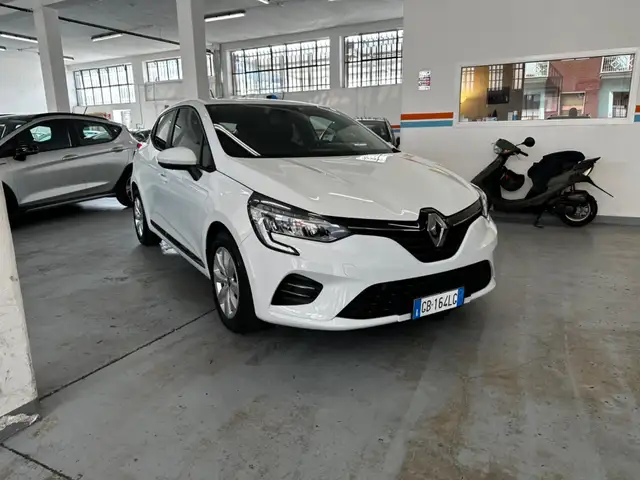 Renault Clio view 6