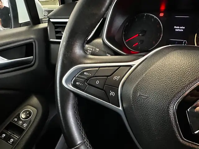 Renault Clio view 12