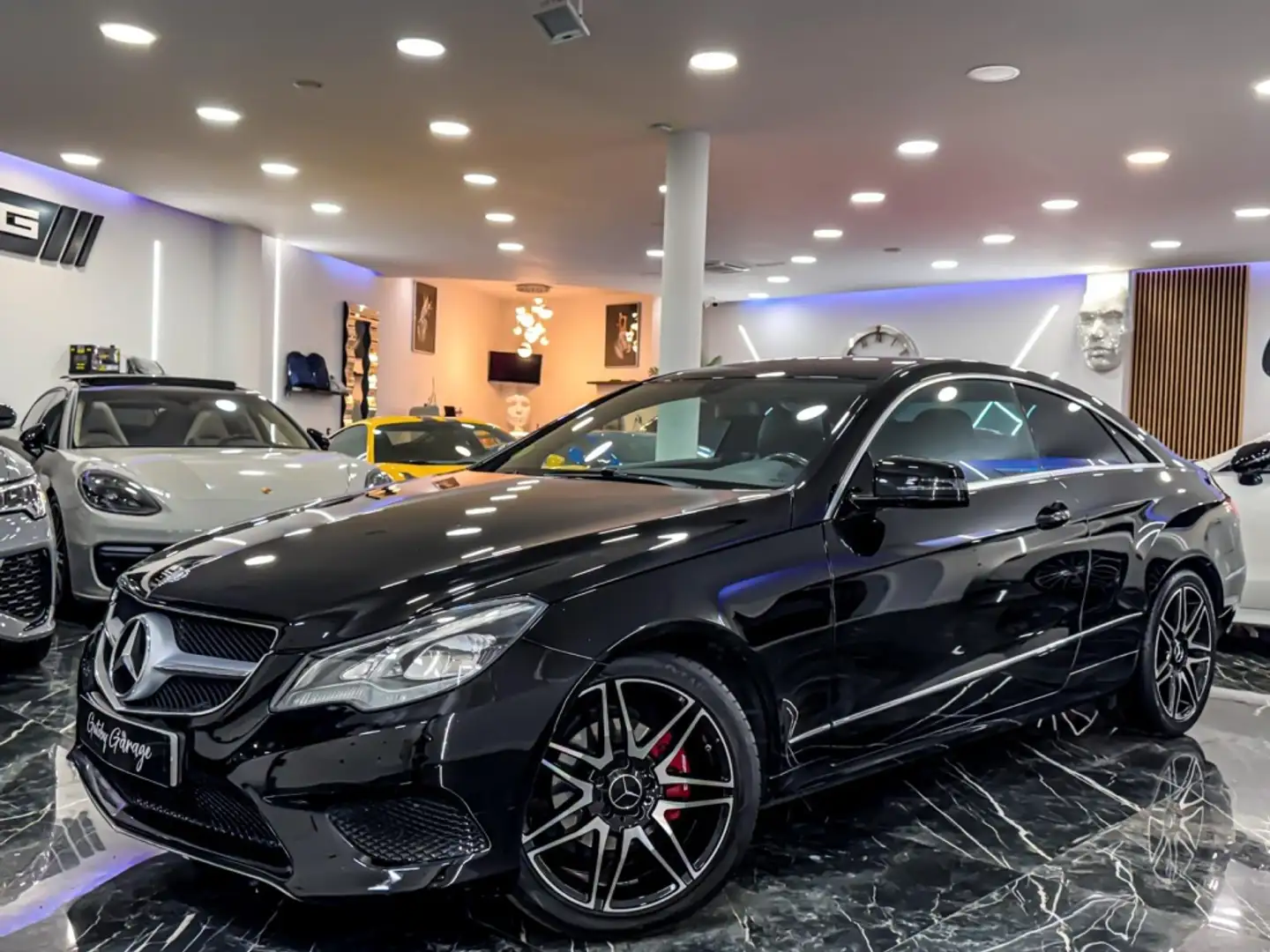 Mercedes-Benz E 220 Coupé 220CDI 7G Plus (4.75) Noir - 1