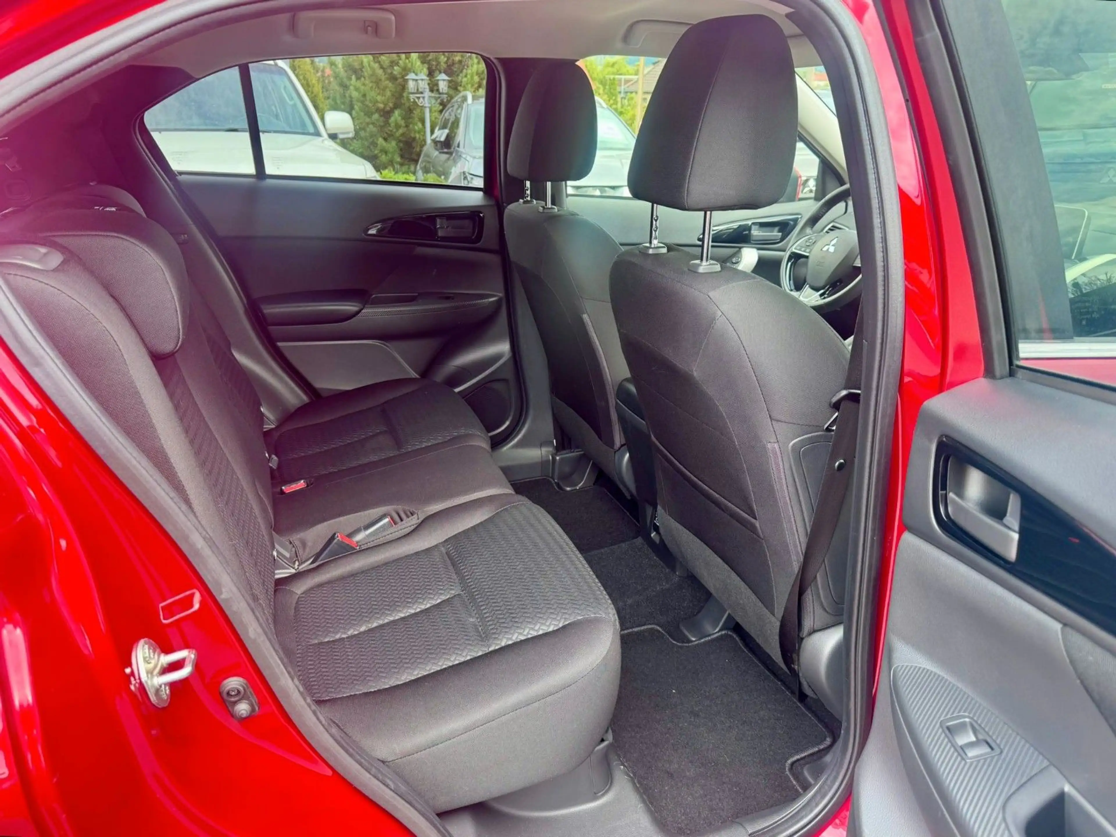 Mitsubishi Eclipse Cross 1.5 T Spirit*APP*KAM*STHZ*WR*SHZ — photo 14