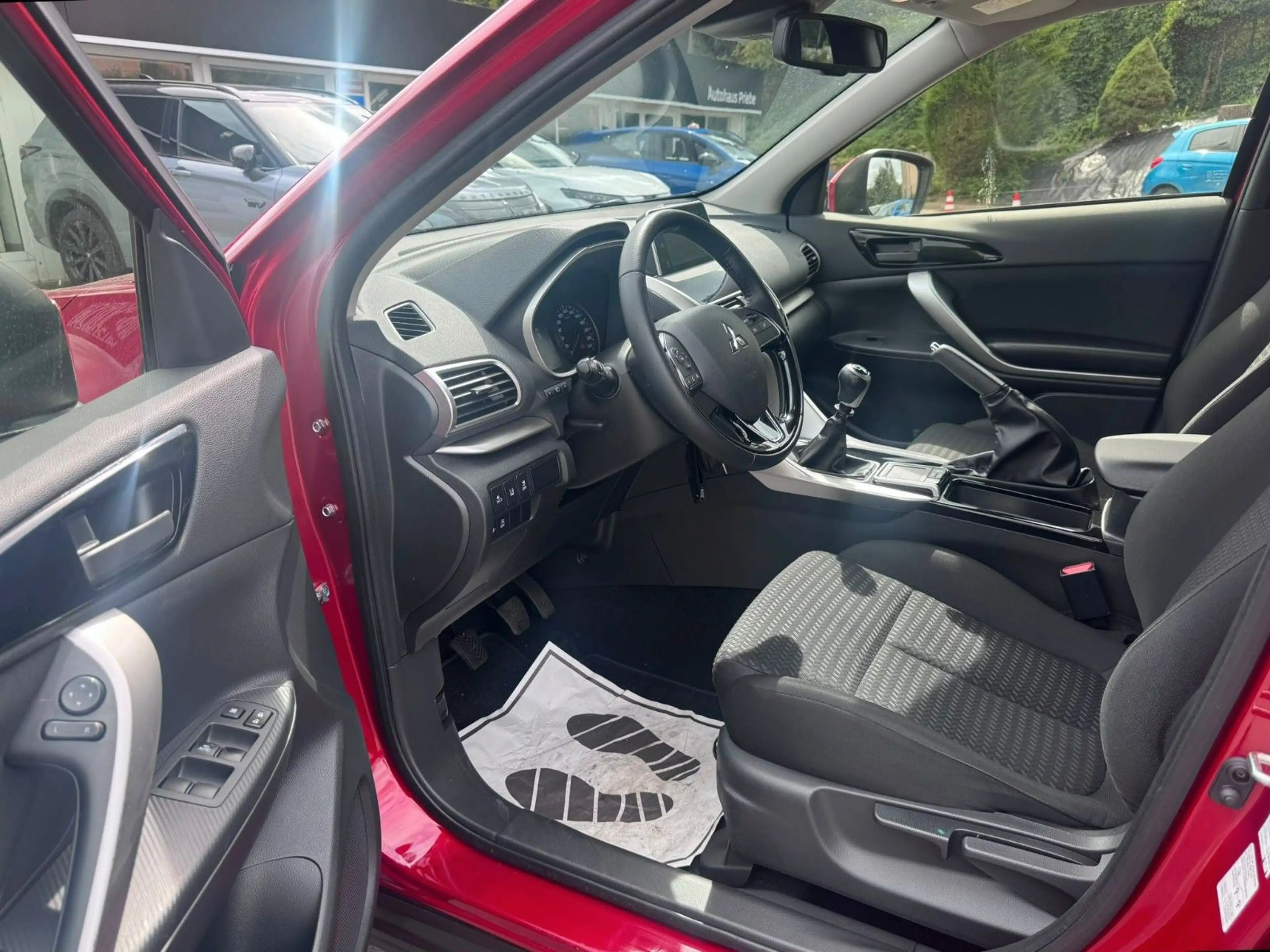 Mitsubishi Eclipse Cross 1.5 T Spirit*APP*KAM*STHZ*WR*SHZ — photo 10