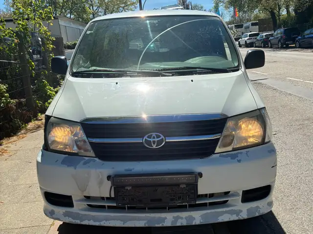 Toyota Hiace Toyota Hiace 2009